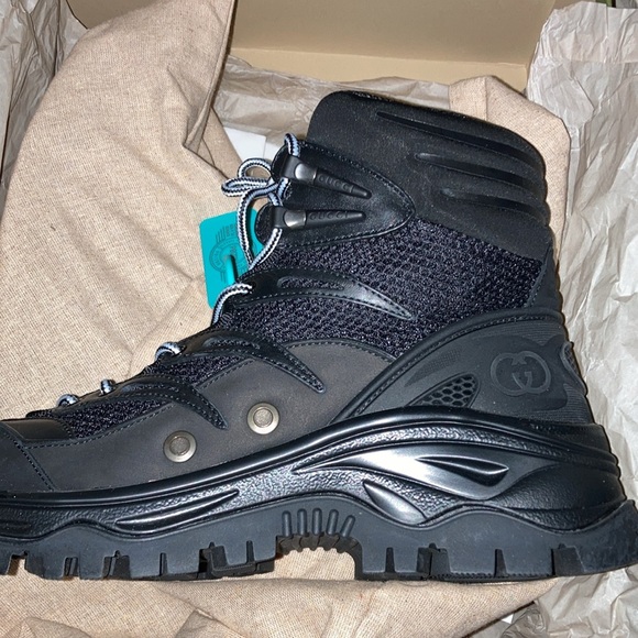 Brand new never put on Gucci boots - Picture 4 of 5